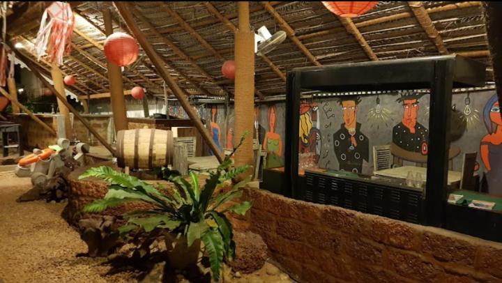 Lanka Bangla Inn Villas Restaurant & Travels Katunayake Exterior photo